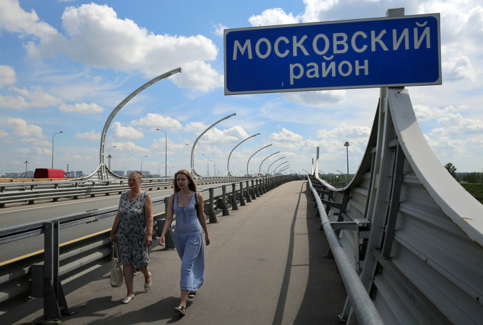 Одну полосу перекроют на КАД у Московского шоссе